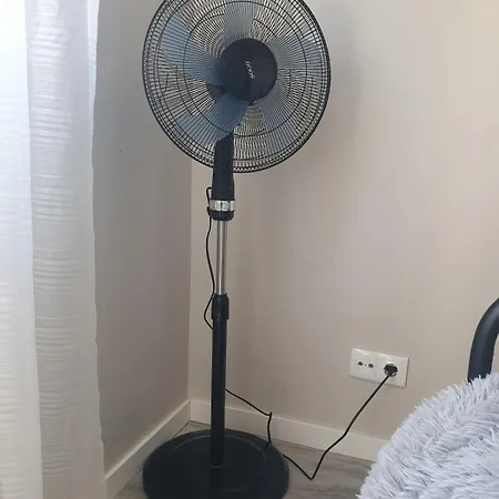 T1 Confortable A Ajuda - Proche Belem, Tram, Bus,centre Apartament Lizbona